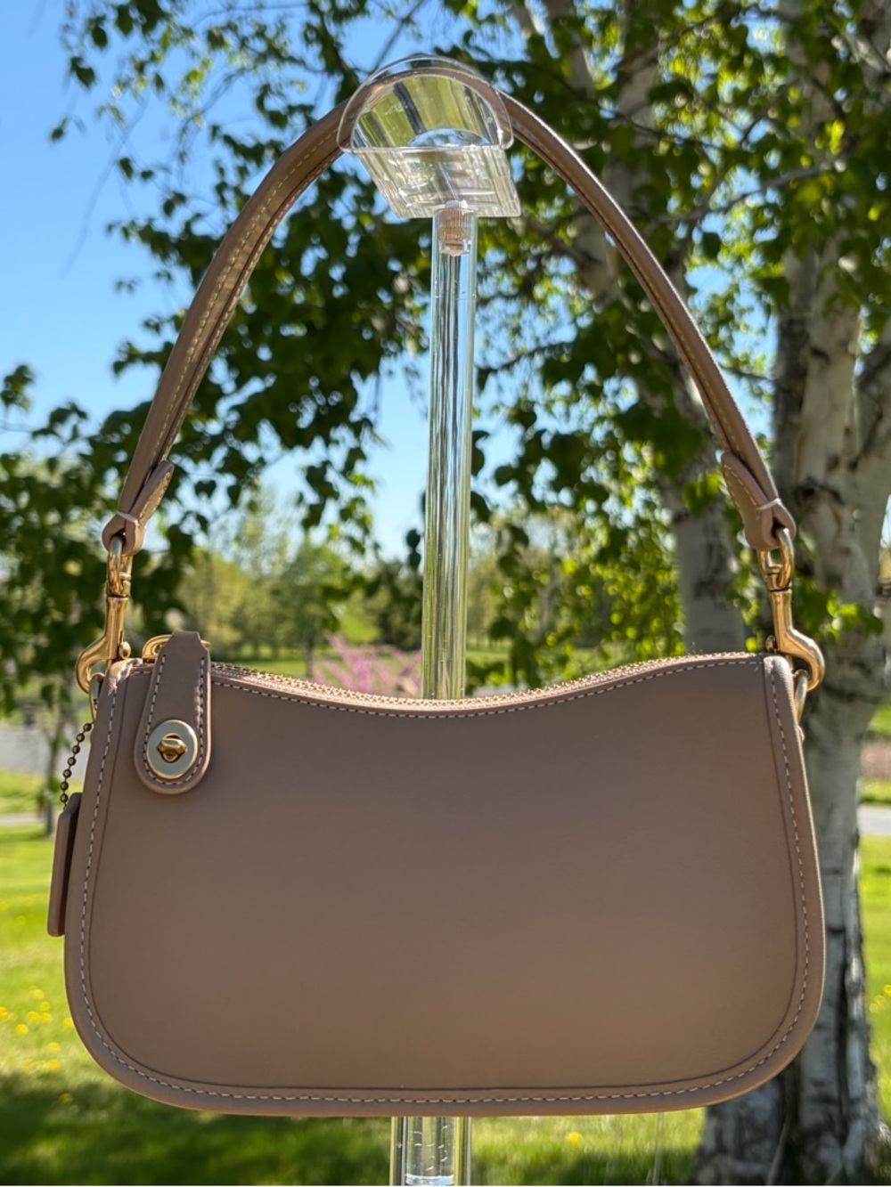 Coach Swinger 20 Limited Edition Taupe Glovetanned Leather EUC - Picture 16 of 16